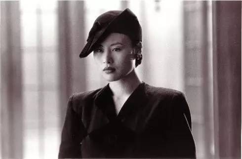 “海上花”鄔君梅,被日本巨星拋棄,嫁二婚老公,55歲被寵成公主 “海上花”鄔君梅,被日本巨星拋棄,嫁二婚老公,55歲被寵成公主