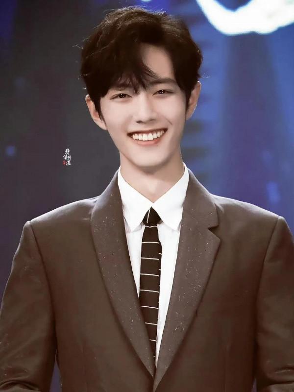 被男明星笑容治癒的瞬間：肖戰任嘉倫太溫暖，看到成毅賞心悅目