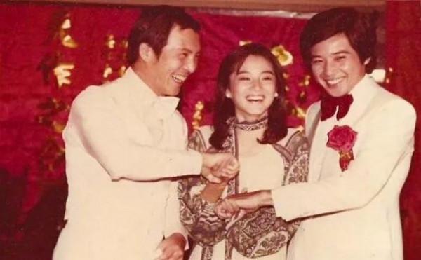 風光時是姐妹,潦倒時變仇人?這8對藝人的塑膠友誼讓人大跌眼鏡 風光時是姐妹,潦倒時變仇人?這8對藝人的塑膠友誼讓人大跌眼鏡