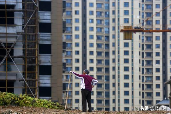 三個現象出現，樓市將加速下滑，炒房者日子將變難