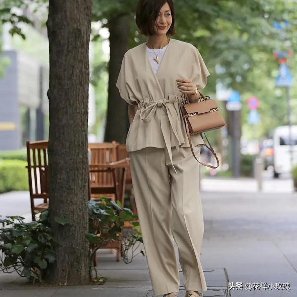 五六十歲不想有“大媽感”？看52歲的福岡佳子，優雅又減齡