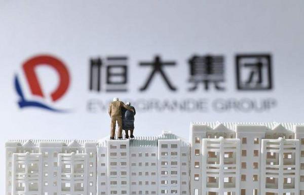 許家印動員大會透露四大訊號，恆大2022年交樓60萬套的生死之戰
