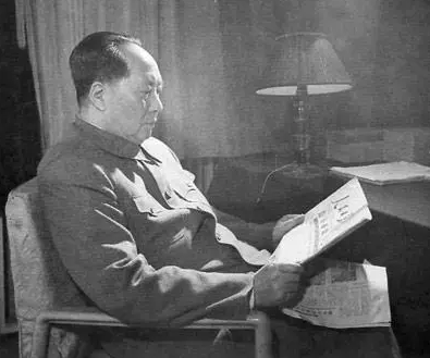 顏色革命為何在中國絕緣？毛主席當年評價杜勒斯的話，正在驗證