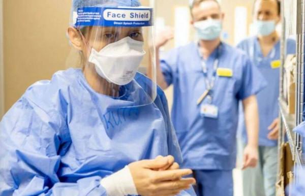 新增715、死亡8、病危43，累計27W,新加坡出境旅遊可檢測唾液