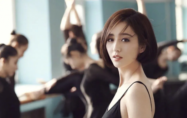 小八卦，佟麗婭，金晨，楊冪，宋雨琦