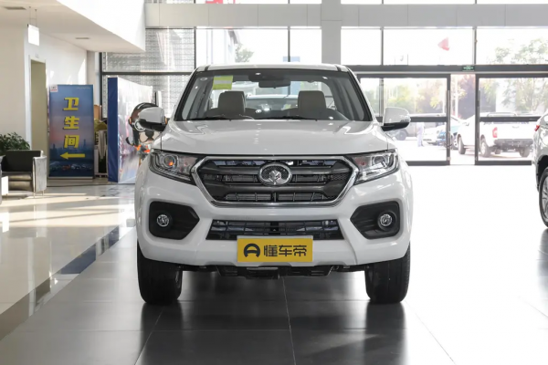 售價不足10萬，長城皮卡風駿7超值版和精英版，誰更值得擁有