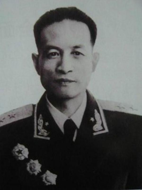 王諍:被“虜”來的開國中將,通訊工作的開山鼻祖,2個將軍兒子 王諍:被“虜”來的開國中將,通訊工作的開山鼻祖,2個將軍兒子