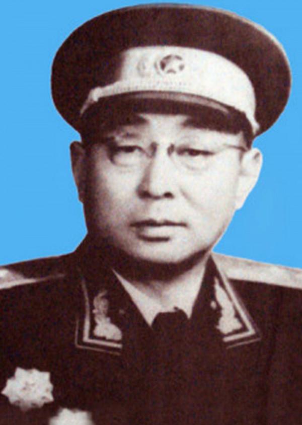 1967年,秦基偉在昆明軍區被批鬥,離開之前他把工作交給誰負責? 1967年,秦基偉在昆明軍區被批鬥,離開之前他把工作交給誰負責?