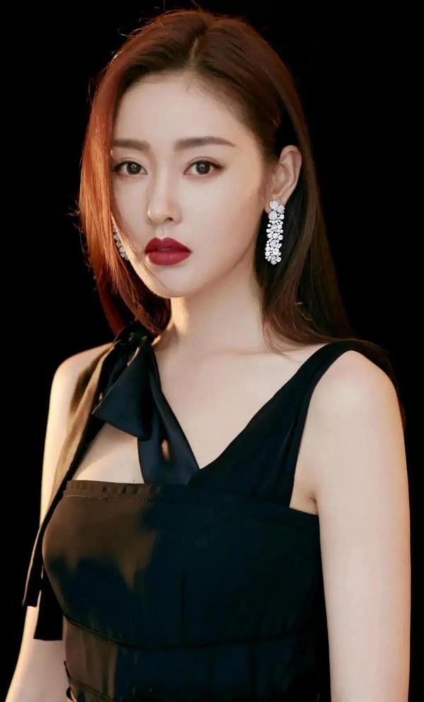 張天愛 五官太精緻 太完美了