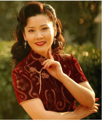 10位全國優秀電視劇女演員，最大的71歲，最小的38歲，誰爭議最大