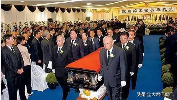 霍英東做了什麼?感動中國,去世後享受國葬待遇,港澳頂流人物抬棺 霍英東做了什麼?感動中國,去世後享受國葬待遇,港澳頂流人物抬棺