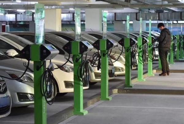 你拖後腿了嗎？43%的中國車主平均3年就換車