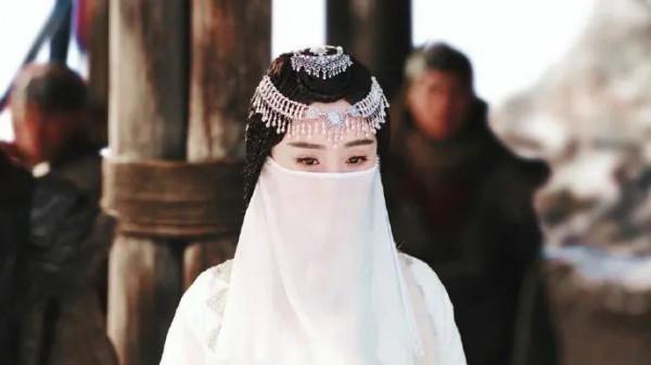 少女感別尬演，這6位演少女太辣眼，有人強裝可愛，有人刻意夾音