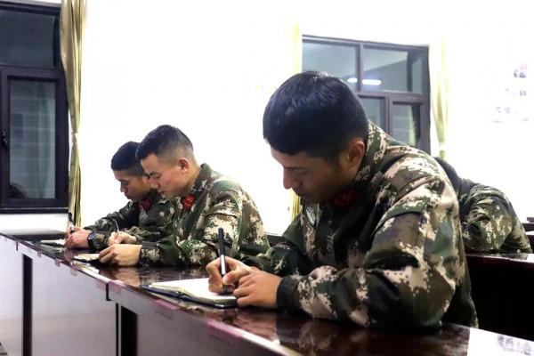 基層一線丨強化“準班長” ,淬鍊“領頭雁” 基層一線丨強化“準班長” ,淬鍊“領頭雁”