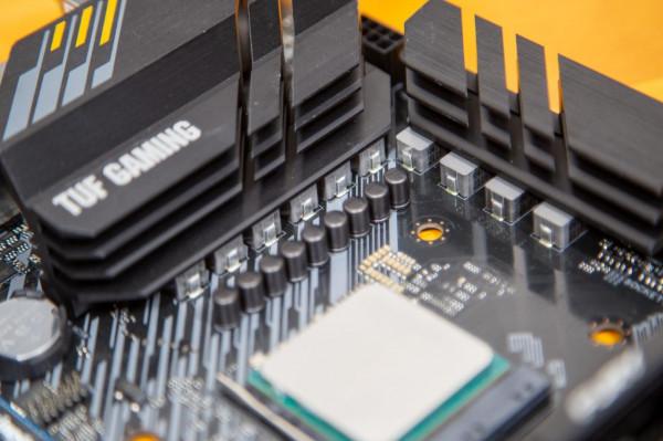 一臺APU裝機方案：5600G+華碩重炮手能戰2K解析度遊戲嗎？