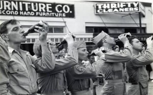 艾森豪威爾拍緊急電報:北非太熱,快給我計程車兵送來300萬瓶可樂 艾森豪威爾拍緊急電報:北非太熱,快給我計程車兵送來300萬瓶可樂