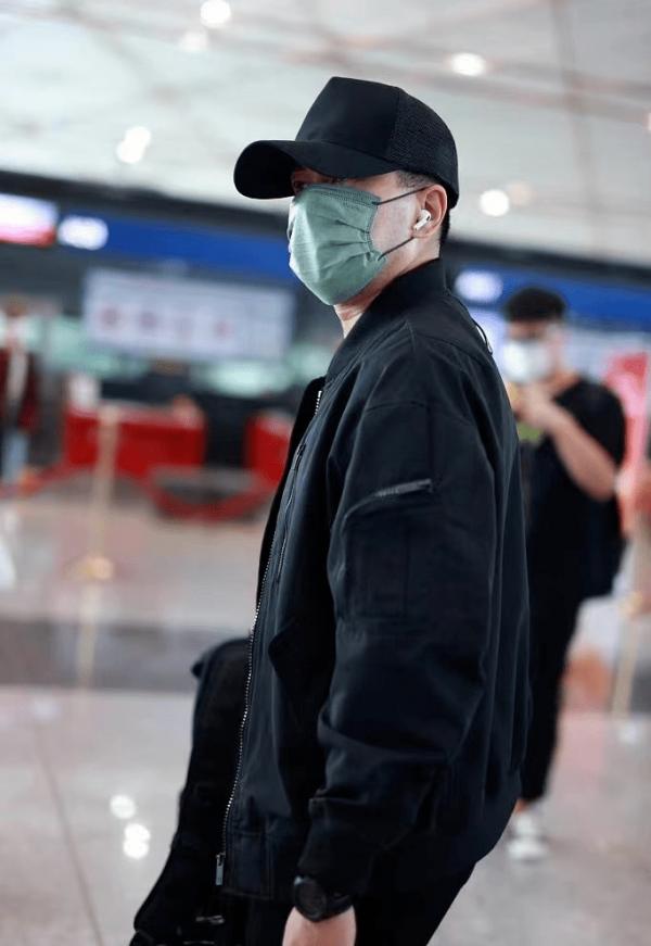 大灣區中秋晚會，謝霆鋒王菲同臺期待，魏大勳劉愷威同臺尷尬