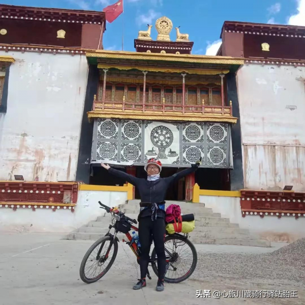 騎行川藏線也有平平無奇的風景，抵達“72拐”腳下--邦達鎮