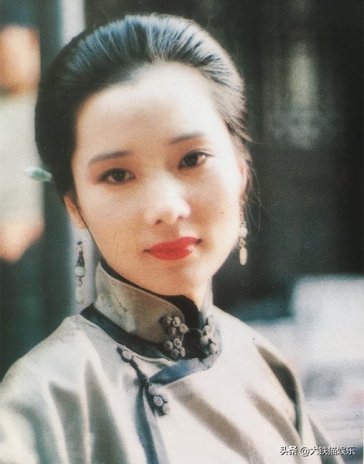 6位嫁給初戀的“老戲骨”，個個情史乾淨如白紙，牽手就是一輩子