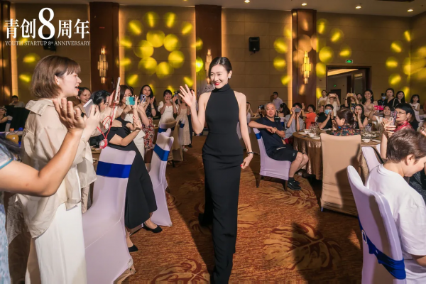 律界女王的開掛人生:多國總統圍繞,迷倒喬治·克魯尼 律界女王的開掛人生:多國總統圍繞,迷倒喬治·克魯尼