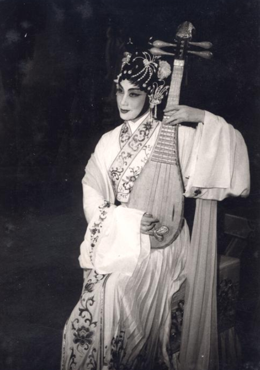 88年人大會議上,“請小平同志不要吸菸”的女人,後來怎樣了? 88年人大會議上,“請小平同志不要吸菸”的女人,後來怎樣了?