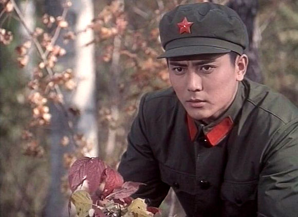 老照片：46位80年代明星軍裝照 龔雪 葛優 劉曉慶 李秀明 遲志強 傅藝偉