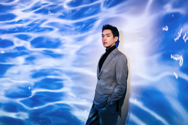 每日八卦:陳坤忙跟趙薇撇清關係?朱一龍潛水被抓現行? 每日八卦:陳坤忙跟趙薇撇清關係?朱一龍潛水被抓現行?