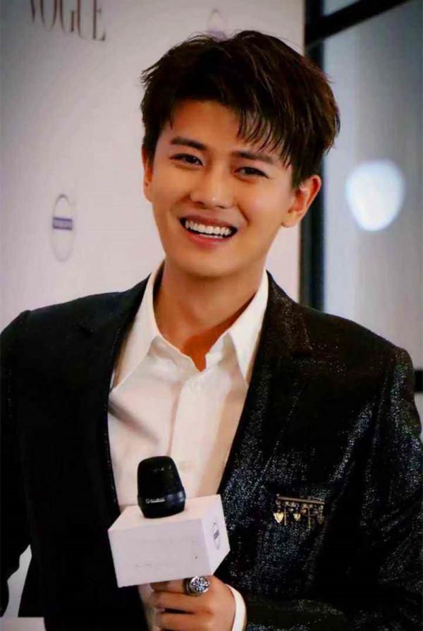 一陣不見判若兩人，臉卻還是那張臉！紅氣養人這門玄學，不得不信