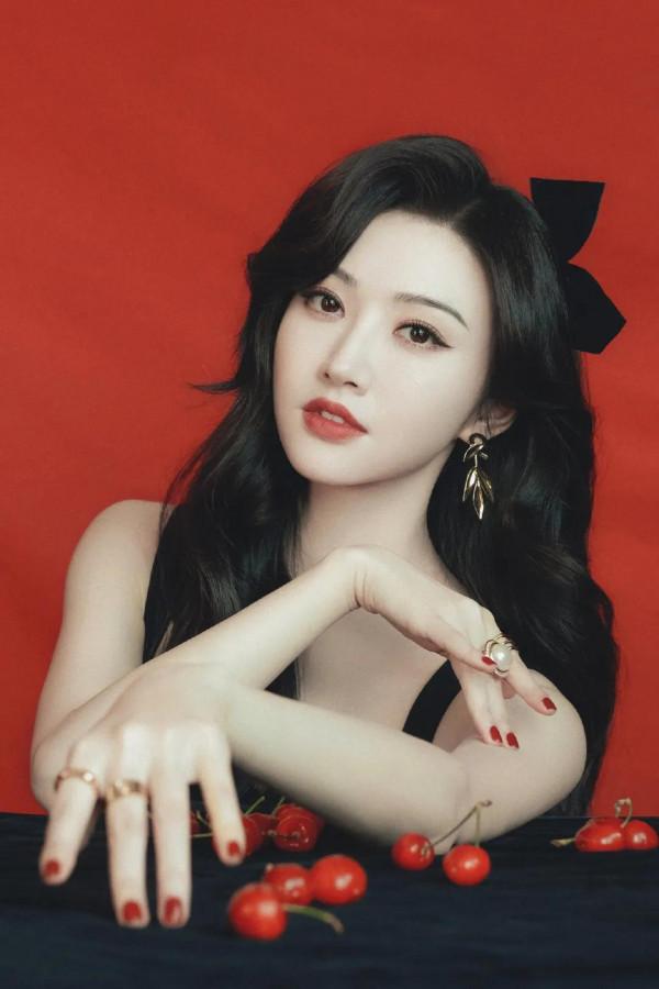 景甜，她不紅是個謎