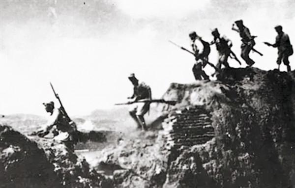 團長政委犧牲,參謀長失蹤,官兵堅持血戰,由副團長率部救出 團長政委犧牲,參謀長失蹤,官兵堅持血戰,由副團長率部救出