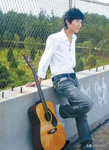 賠償天價違約金，消失13年之後，陳楚生怎麼了？