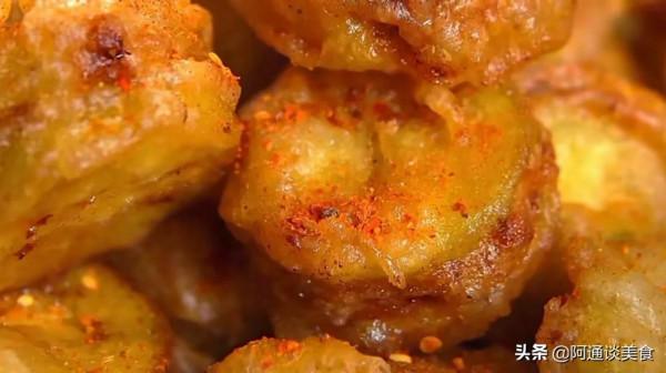 炸茄盒的家常做法，又香又脆，咬一口能香到你流口水