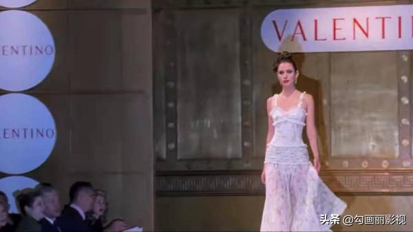 她從土妞到時尚界精英又去當記者,她想幹嘛呢? 她從土妞到時尚界精英又去當記者,她想幹嘛呢?