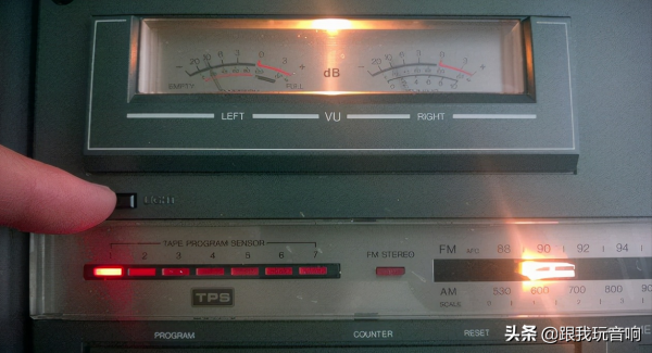 松下RX-6400 也稱為RX-A2可能是80年代以來最響亮的行動式音響