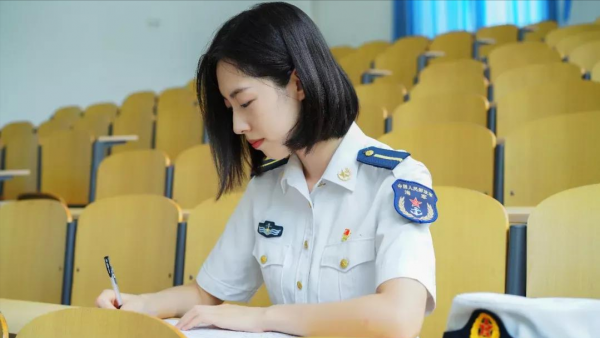 軍校研究生值不值得報考？與地方研究生相比有什麼優點？