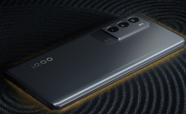 新機：小米12；天璣9000完勝驍龍8；諾基亞翻蓋新機；vivo新品