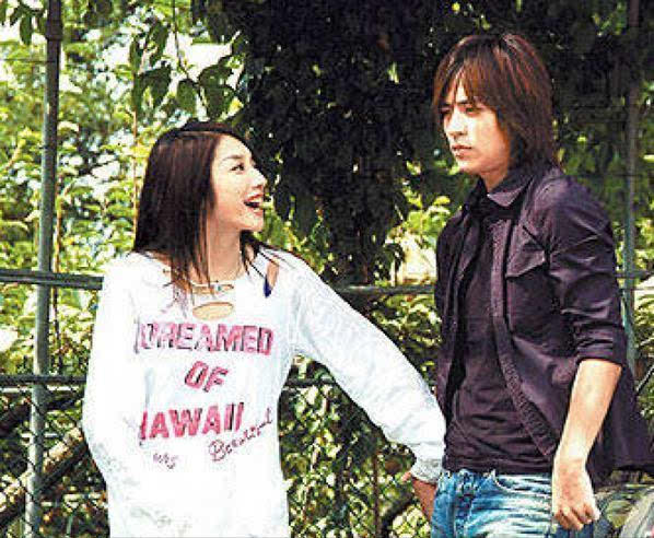 2007年許瑋倫去世,李威連續數十年為其慶生,為何缺席她的葬禮? 2007年許瑋倫去世,李威連續數十年為其慶生,為何缺席她的葬禮?