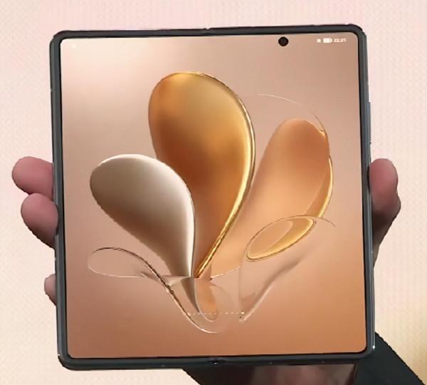 如何看待趙明發佈會上摔摺疊屏手機榮耀Magic V？不怕翻車嗎？