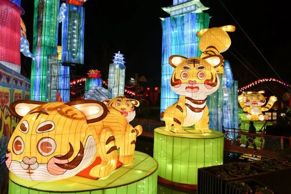 今日元宵，花市燈如晝！還有這些安全提醒請收好