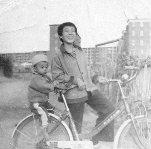 於和偉的賢惠妻子：支援老公資助8個哥哥姐姐，一個好女人旺三代