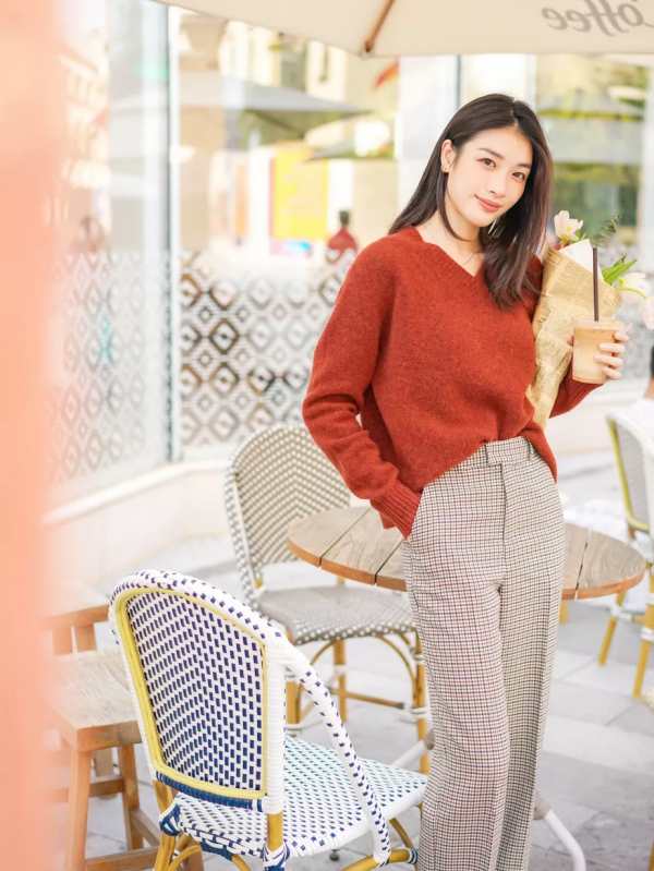 還在穿“打底褲”嗎?現在流行這麼穿,保暖又顯瘦 還在穿“打底褲”嗎?現在流行這麼穿,保暖又顯瘦