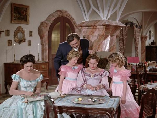 歷史上的茜茜公主為什麼痴迷美容和瘦身？她能掌控的只有她自己