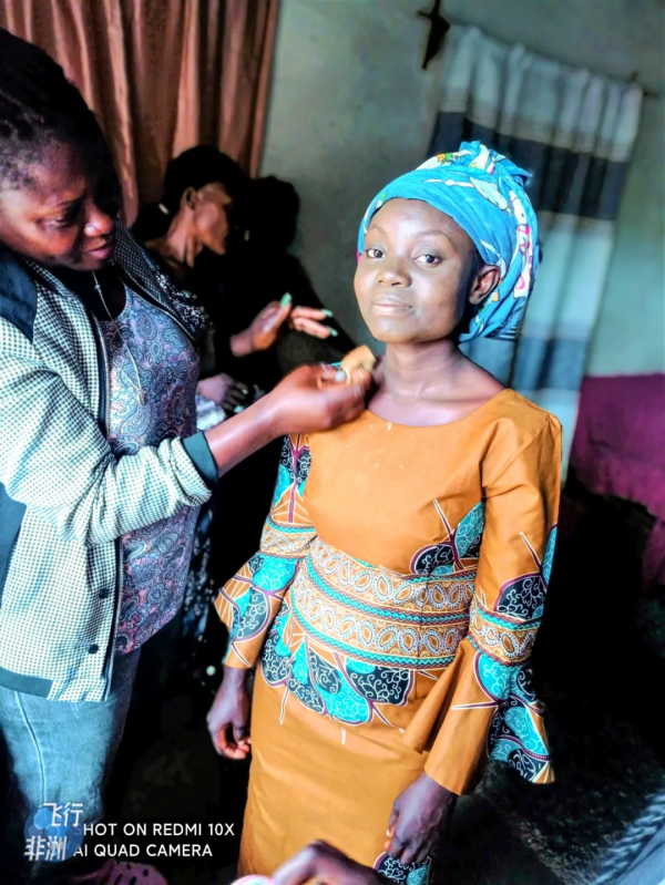 非洲鄉村婚禮實拍——見過這樣的婚禮嗎？