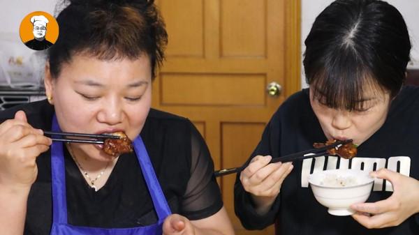 紅燒雞腿有人焯水有人直接炒，都不對，教你正確做法，太香了