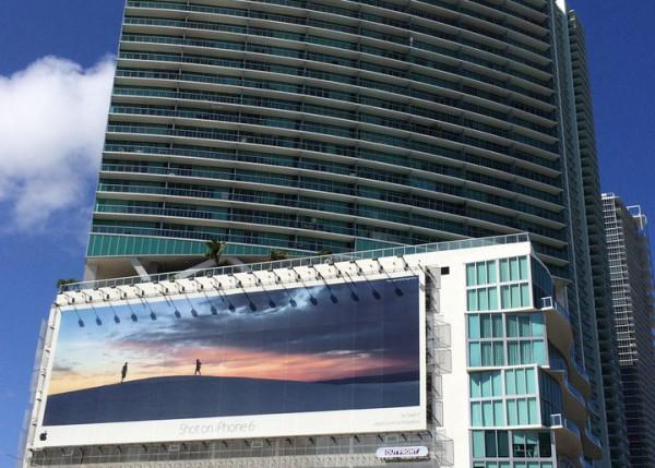 火了 7 年，蘋果最經典 iPhone 廣告怎麼做到的？