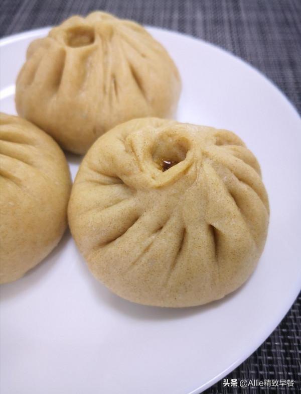 我們家不吃精白麵，分享我用全麥面做的肉包子，鬆軟又多汁，真香