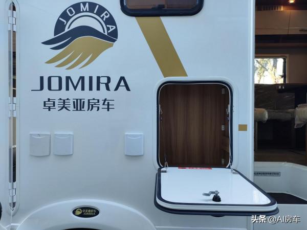 48V電+3.0T動力,有雙冰箱、電動床,實拍輕鬆跑川藏的卓美亞房車 48V電+3.0T動力,有雙冰箱、電動床,實拍輕鬆跑川藏的卓美亞房車