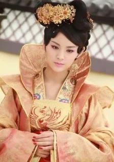 拍蘭陵王被罵滾出娛樂圈，之後毛林林再沒接到“好角色”