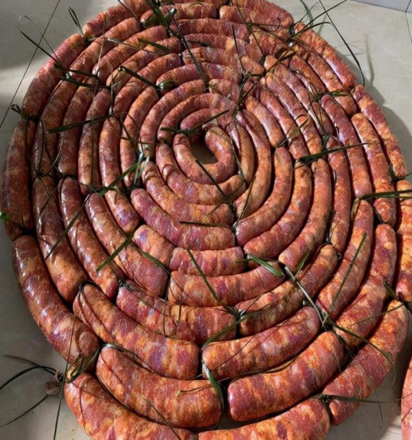 湖北土家族傳統臘香腸的製作和熏製方法 湖北土家族傳統臘香腸的製作和熏製方法