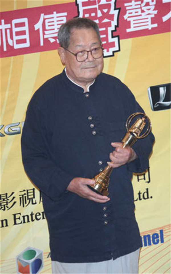 國內資深演員張國棟患癌去世,享年92歲,賀軍翔發文悼念 國內資深演員張國棟患癌去世,享年92歲,賀軍翔發文悼念